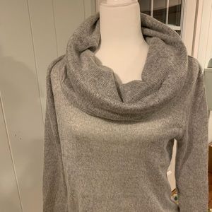 Soft sweater DKNY size M